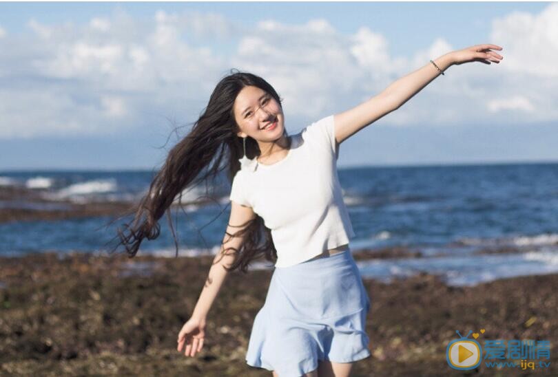 王瑛瑛夏日 王瑛瑛高清写真_王瑛瑛高清剧照