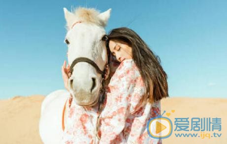 卓煜茜沙漠写真 卓煜茜高清写真_卓煜茜高清剧照