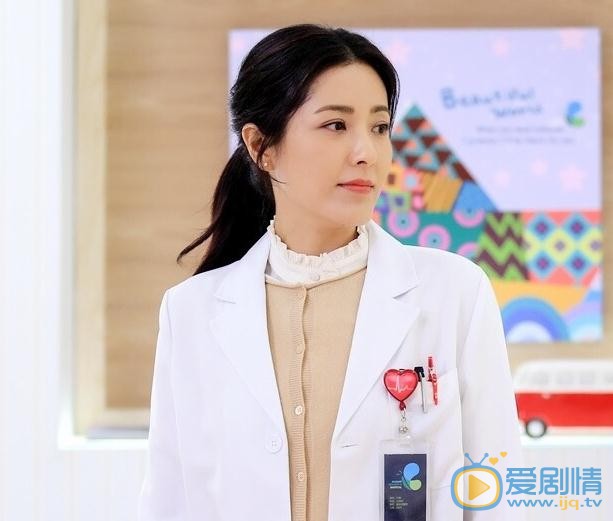 儿科医生叶梅是谁演的？儿科医生叶梅扮演者曾黎个人资料、写真及生活照欣赏