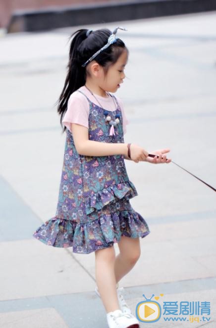 陈朵怡夏日写真 陈朵怡高清写真_陈朵怡高清剧照