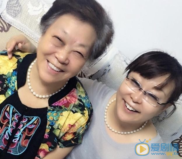 赵崔玮家人合照 赵崔玮高清写真_赵崔玮高清剧照