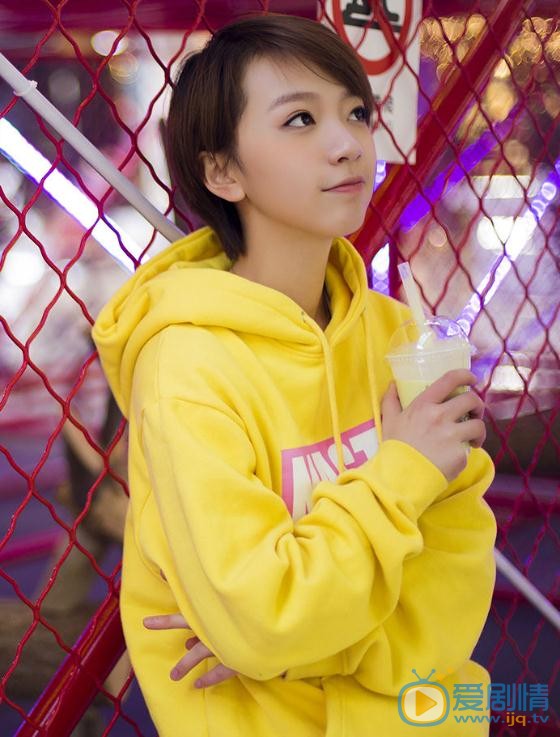 周韵茹街拍写真 周韵茹高清写真_周韵茹高清剧照