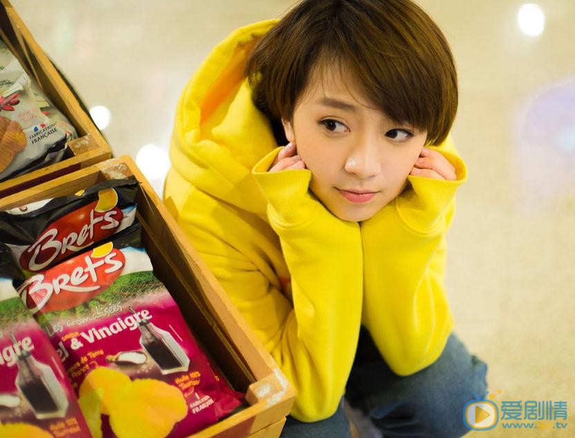 周韵茹街拍写真 周韵茹高清写真_周韵茹高清剧照