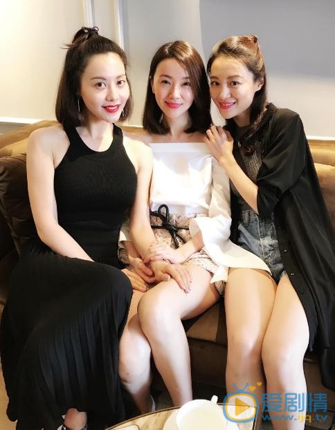 许瑶璇与人合照 许瑶璇高清写真_许瑶璇高清剧照