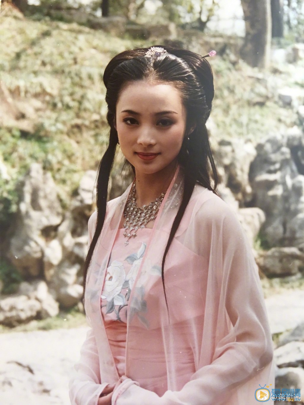 蒋勤勤早期古装照 蒋勤勤高清写真_蒋勤勤高清剧照