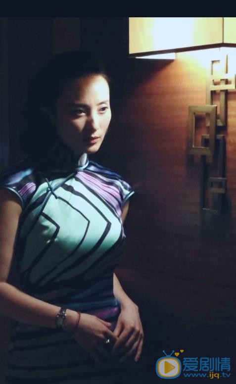 蒋勤勤《触不可及》剧照 蒋勤勤高清写真_蒋勤勤高清剧照