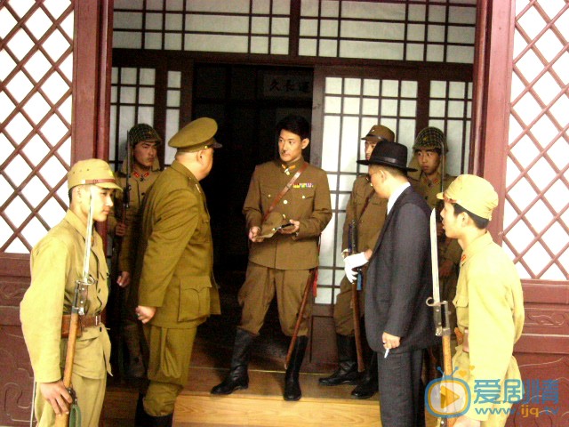 矢野浩二早期军装剧照 矢野浩二高清写真_矢野浩二高清剧照