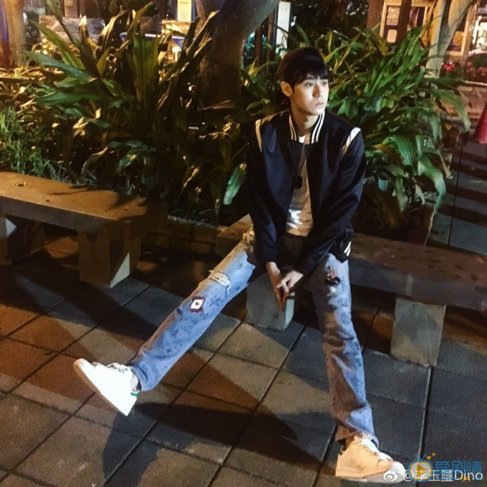 李玉玺街拍写真 李玉玺高清写真_李玉玺高清剧照
