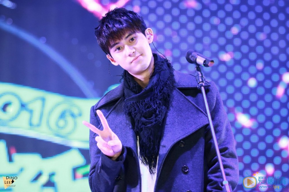 李玉玺演唱会写真 李玉玺高清写真_李玉玺高清剧照