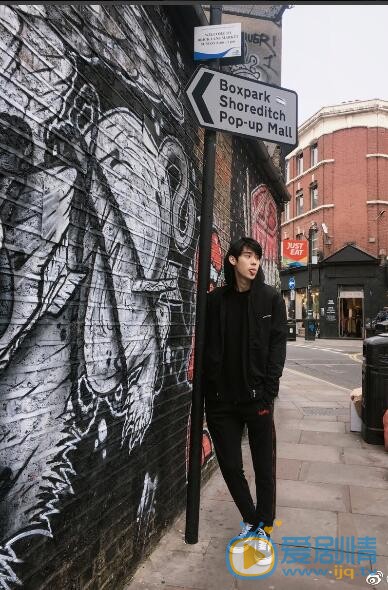 李玉玺街拍写真 李玉玺高清写真_李玉玺高清剧照