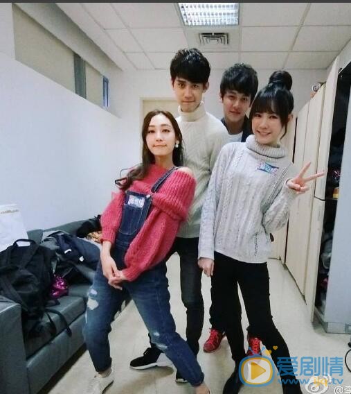 李玉玺好友合照写真 李玉玺高清写真_李玉玺高清剧照