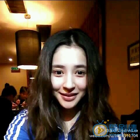 李心艾素颜生活照 李心艾高清写真_李心艾高清剧照