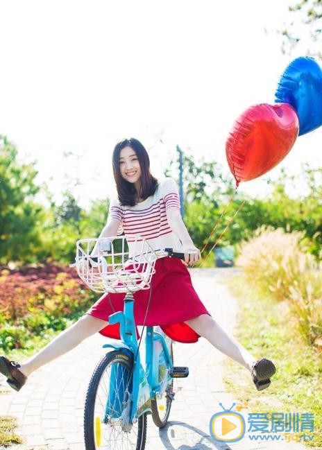 何花夏日写真 何花高清写真_何花高清剧照