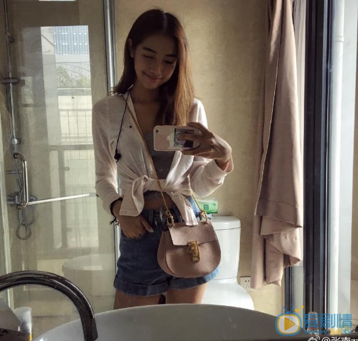 张南生活照 张南高清写真_张南高清剧照