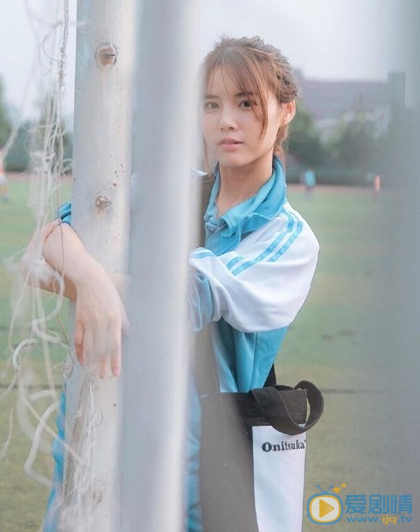 廖语辰校服写真 廖语辰高清写真_廖语辰高清剧照
