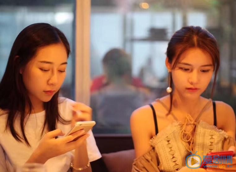 廖语辰与人合照 廖语辰高清写真_廖语辰高清剧照