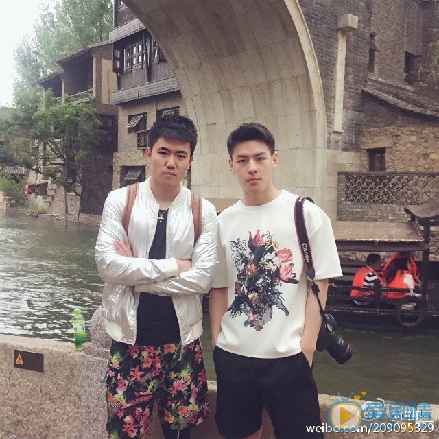 谭泉旅行照写真 谭泉高清写真_谭泉高清剧照