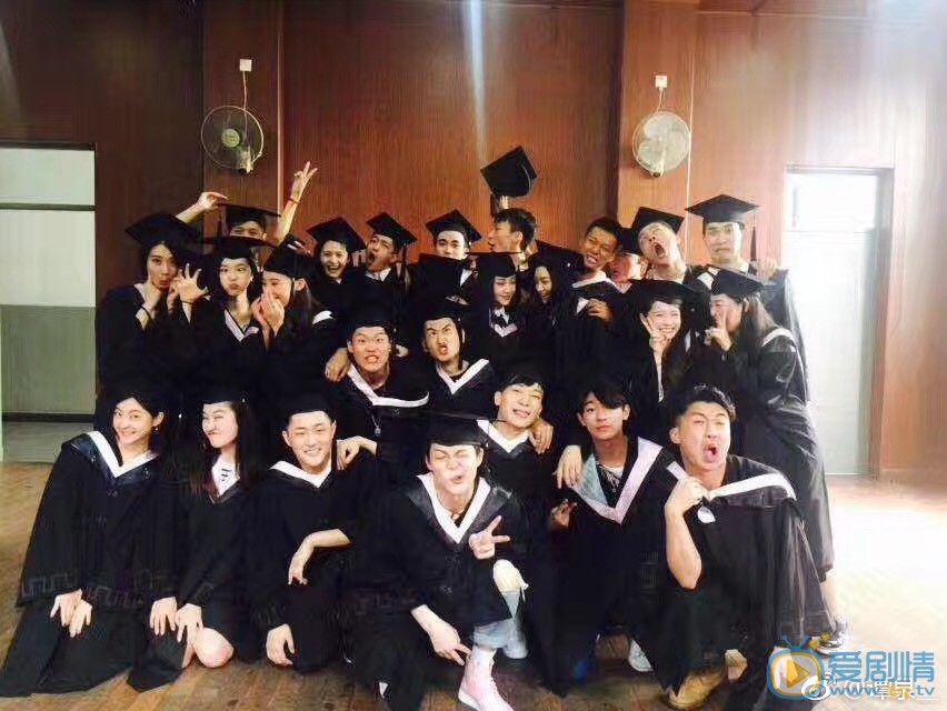 谭泉生活照写真 谭泉高清写真_谭泉高清剧照