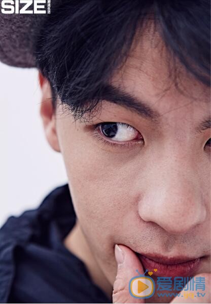 谭泉时尚写真 谭泉高清写真_谭泉高清剧照