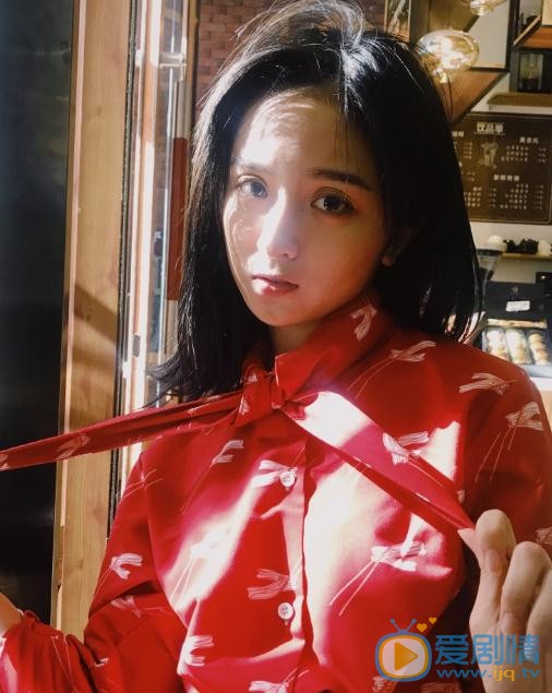 厉嘉琪红色写真 厉嘉琪高清写真_厉嘉琪高清剧照
