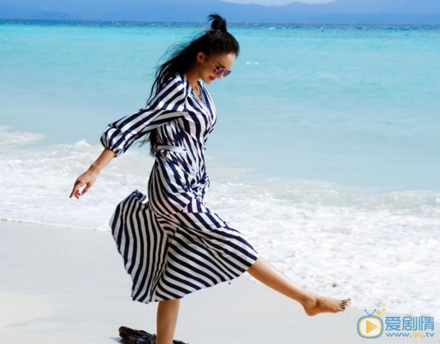 曲昱曈旅行街拍 曲昱曈高清写真_曲昱曈高清剧照