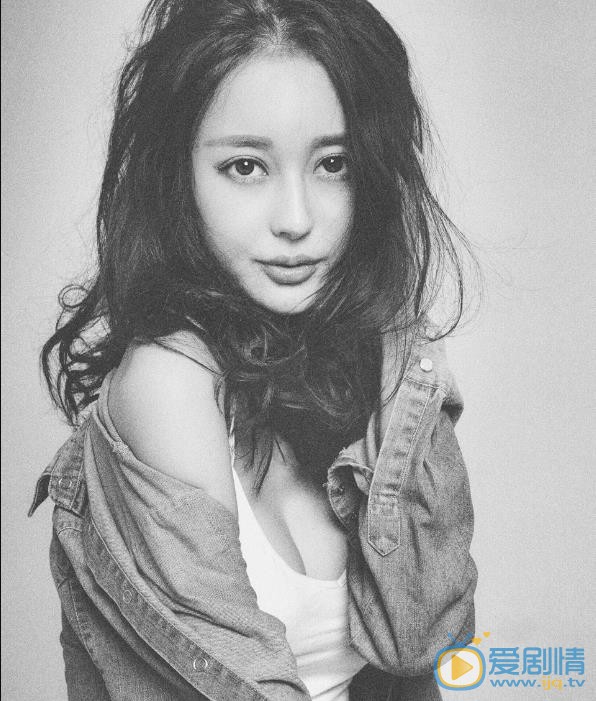曲昱曈性感写真 曲昱曈高清写真_曲昱曈高清剧照