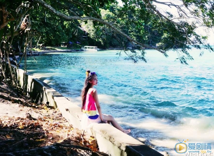 曲昱曈旅行街拍 曲昱曈高清写真_曲昱曈高清剧照