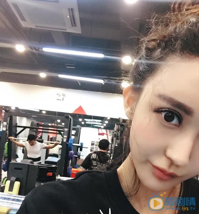 曲昱曈生活照 曲昱曈高清写真_曲昱曈高清剧照