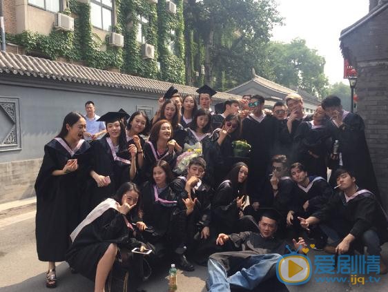 胡伊静毕业照 胡伊静高清写真_胡伊静高清剧照