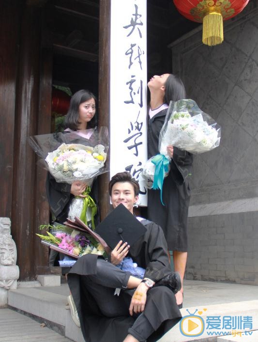 胡伊静毕业照 胡伊静高清写真_胡伊静高清剧照