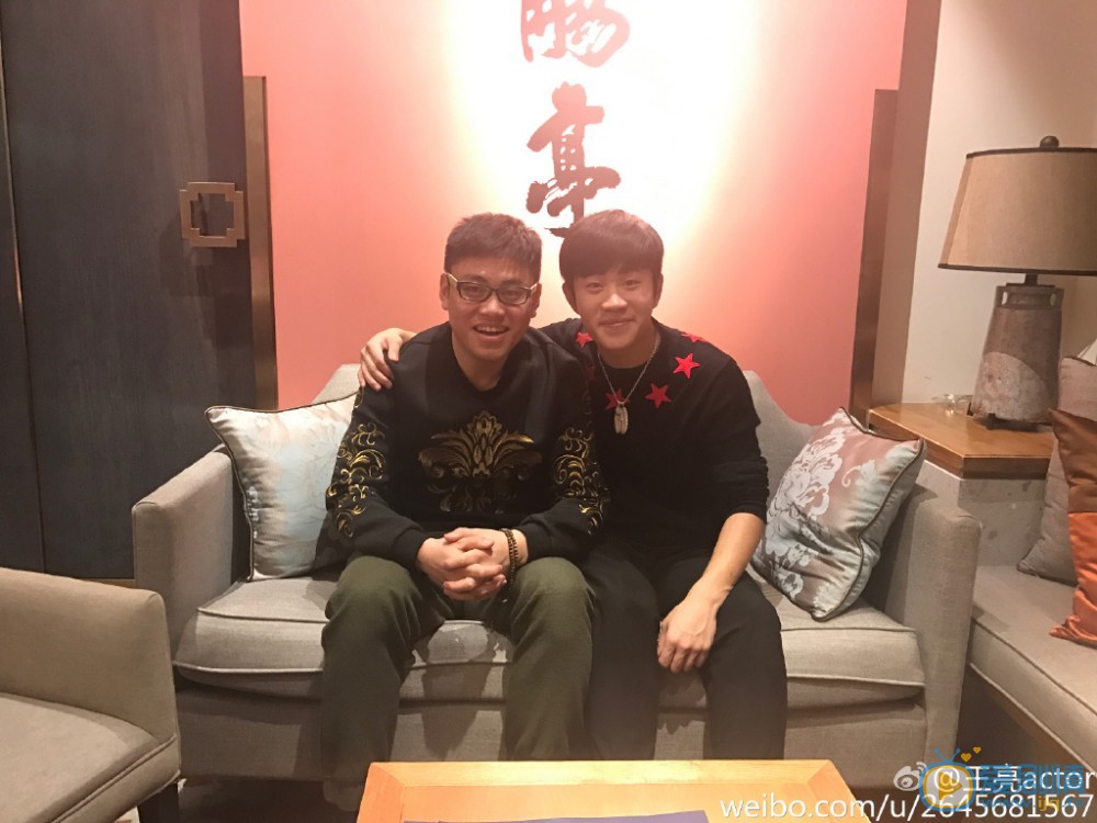 王亮生活照写真 王亮高清写真_王亮高清剧照