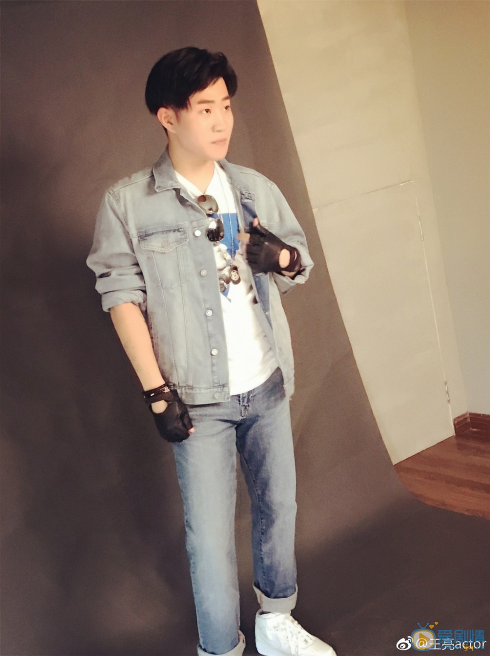 王亮生活照写真 王亮高清写真_王亮高清剧照