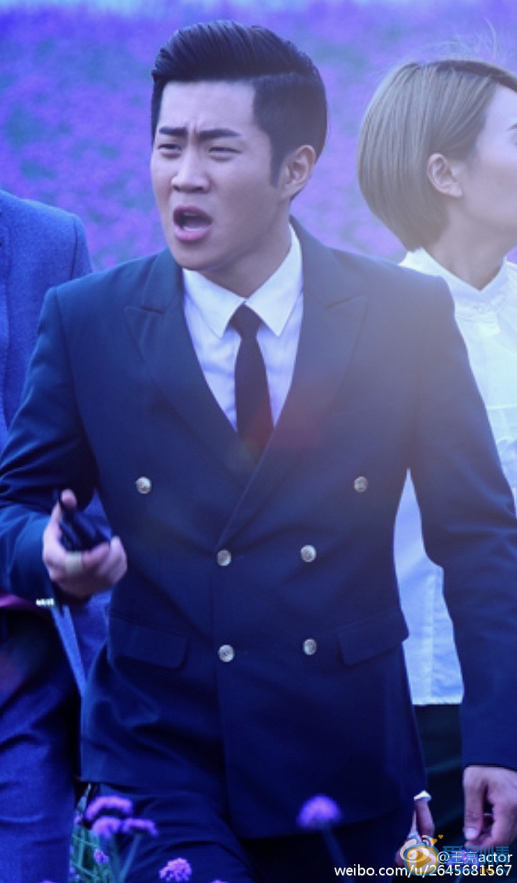王亮演出写真 王亮高清写真_王亮高清剧照