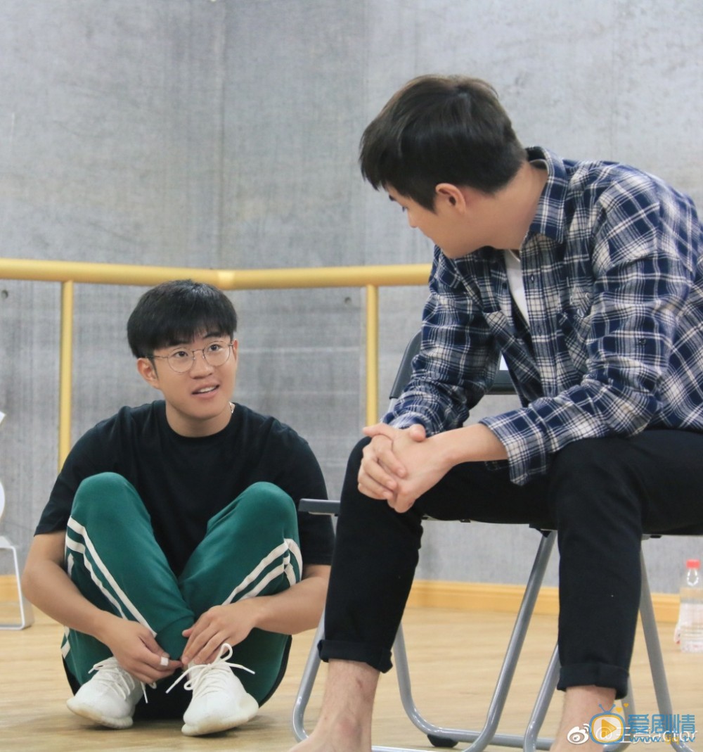 王亮演出写真 王亮高清写真_王亮高清剧照