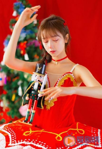 谭湘君红色写真 谭湘君高清写真_谭湘君高清剧照