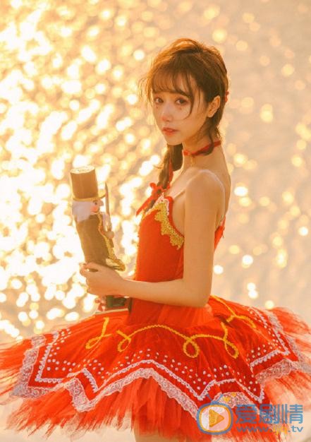谭湘君红色写真 谭湘君高清写真_谭湘君高清剧照