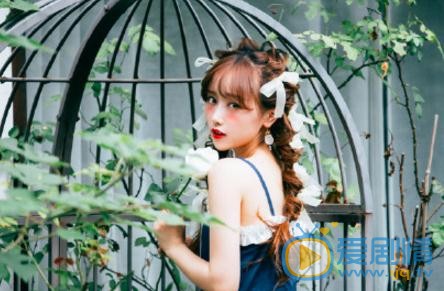 谭湘君红色写真 谭湘君高清写真_谭湘君高清剧照