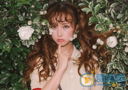 谭湘君炫彩写真 谭湘君高清写真_谭湘君高清剧照