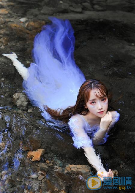 谭湘君水中写真 谭湘君高清写真_谭湘君高清剧照