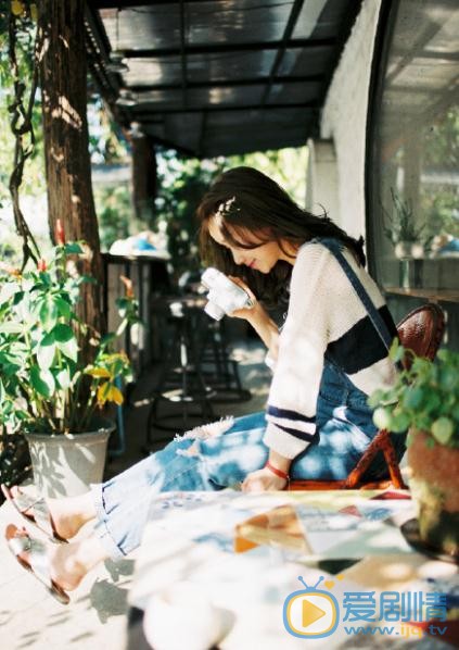 谭湘君炫彩写真 谭湘君高清写真_谭湘君高清剧照