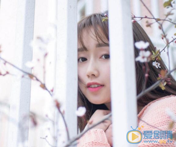 谭湘君樱花写真 谭湘君高清写真_谭湘君高清剧照