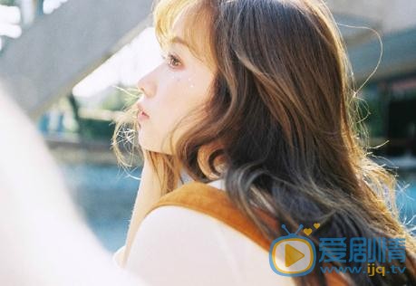 谭湘君炫彩写真 谭湘君高清写真_谭湘君高清剧照