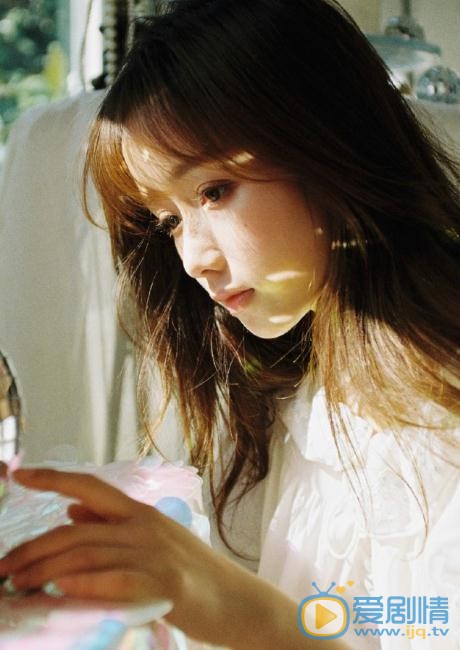 谭湘君炫彩写真 谭湘君高清写真_谭湘君高清剧照