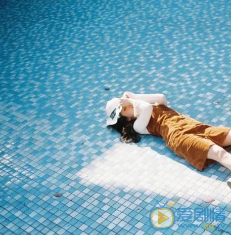 谭湘君炫彩写真 谭湘君高清写真_谭湘君高清剧照