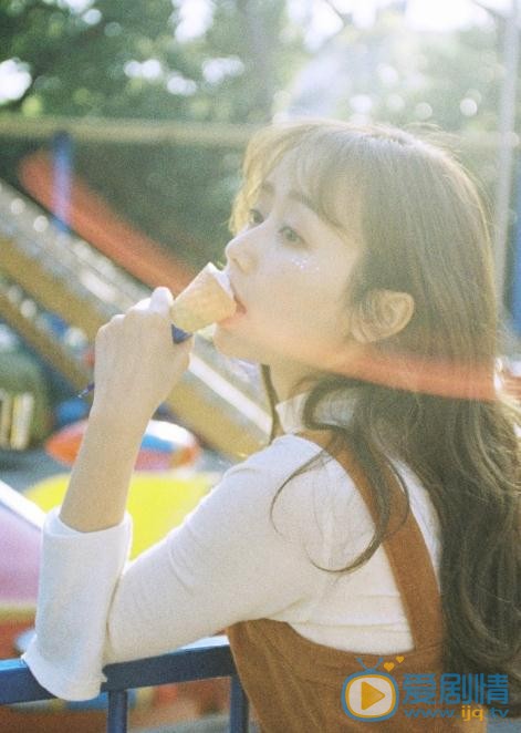 谭湘君炫彩写真 谭湘君高清写真_谭湘君高清剧照