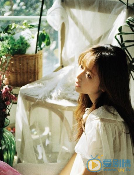 谭湘君炫彩写真 谭湘君高清写真_谭湘君高清剧照