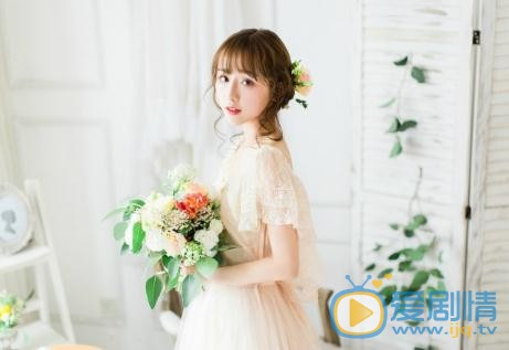 谭湘君花儿写真 谭湘君高清写真_谭湘君高清剧照