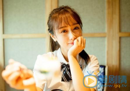 谭湘君制服写真 谭湘君高清写真_谭湘君高清剧照