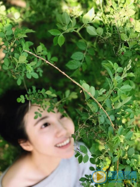 游乐儿街拍写真 游乐儿高清写真_游乐儿高清剧照