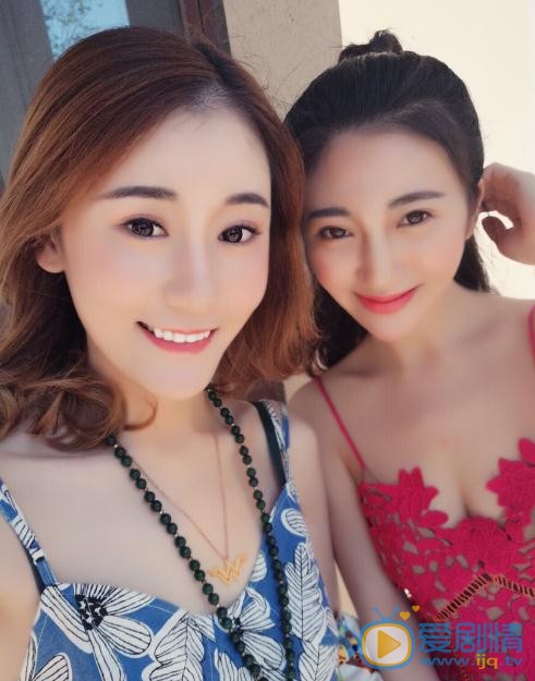 游乐儿与人合照 游乐儿高清写真_游乐儿高清剧照
